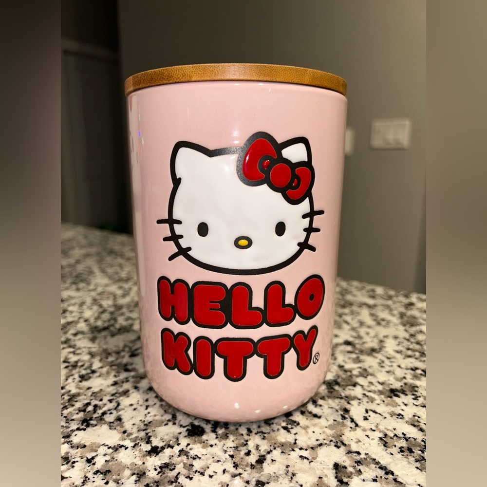 Hello kitty jar